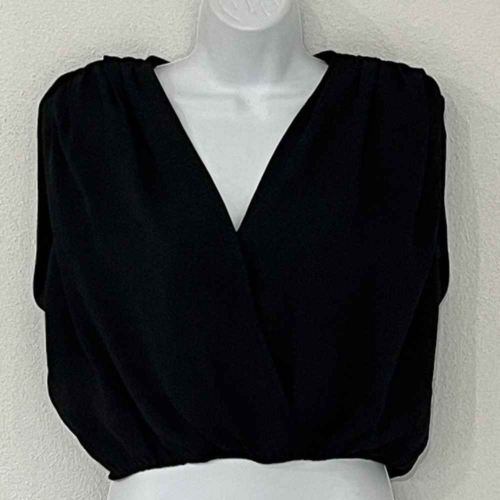 Express Wrap Crop Top Size XS